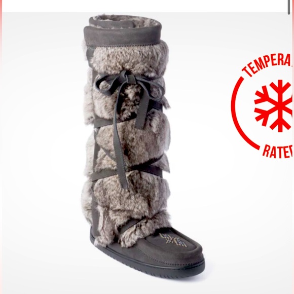 manitobah Shoes - knee-grazing 17in Tall shaft, adjustable to a circumference of 19.5 in. -32C.